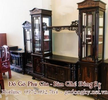 Kệ tivi kiểu tủ tường nho sóc